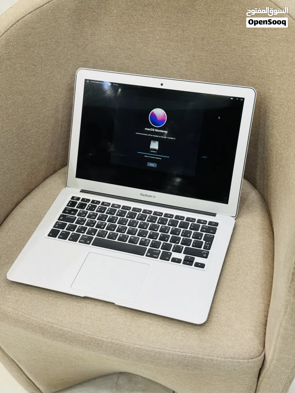 Apple macbook air 2017 model