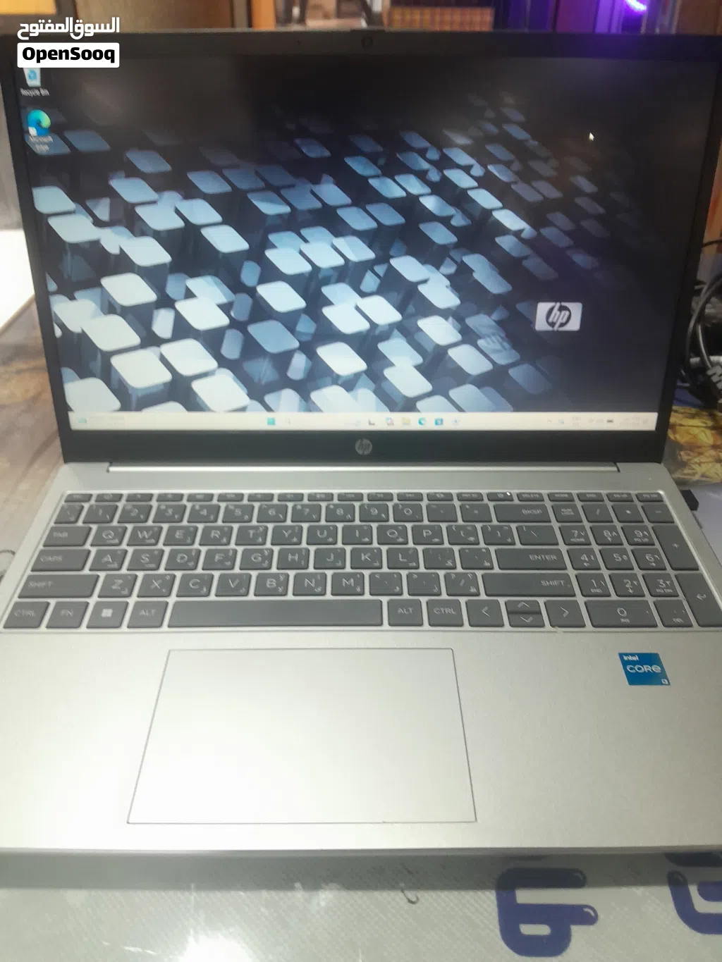 بيع جهاز Hp laptop مستخدم بحالة ممتازة تم استخدامه للدراسة لمدة شهرين ونصف وتم شرائها قبل سنة