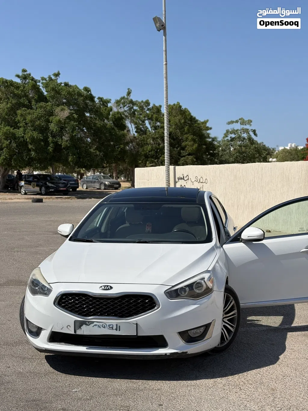 كيا كادينزا Limited