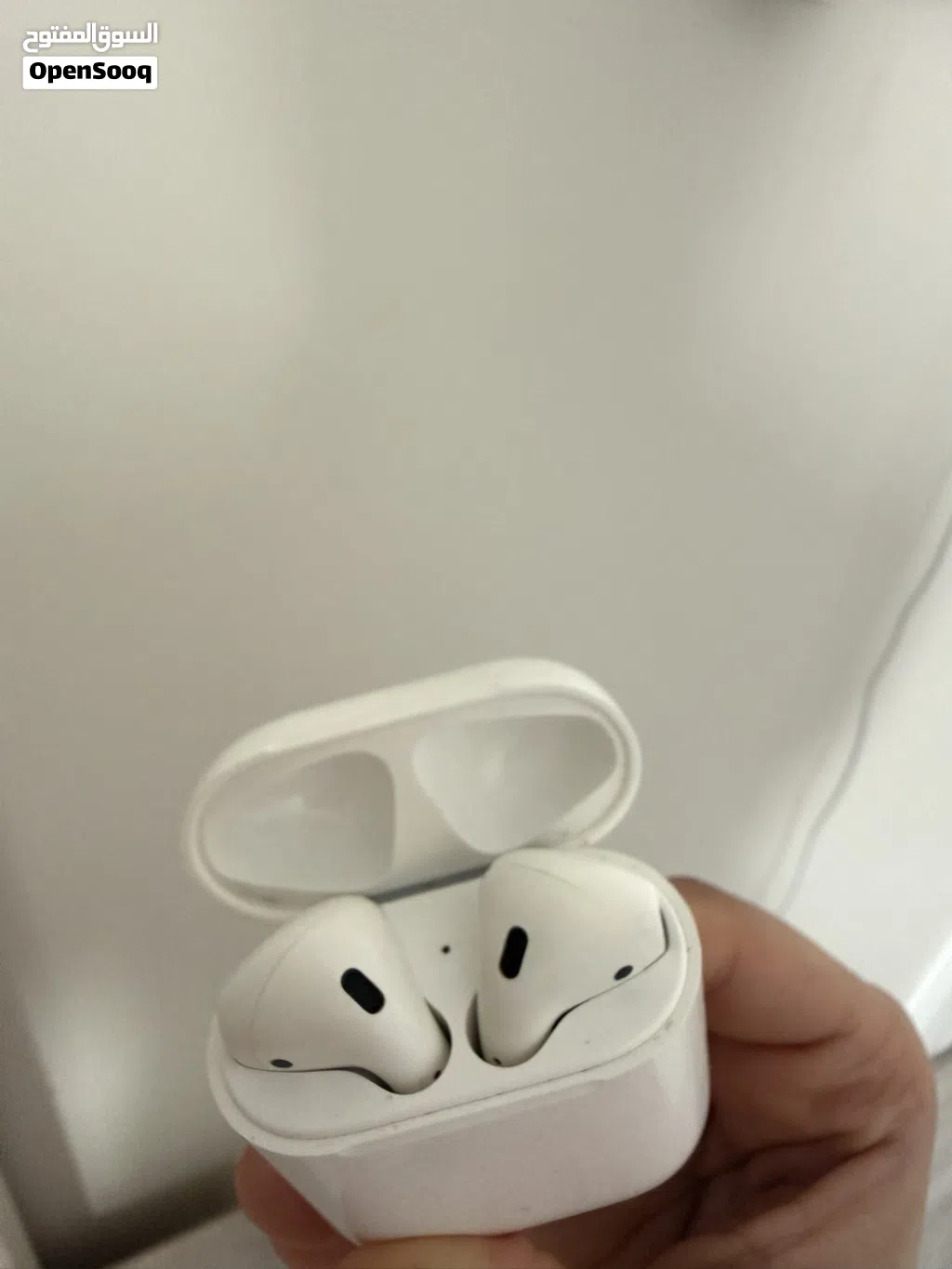 سماعات ابل ايربودز الجيل الثاني AirPods