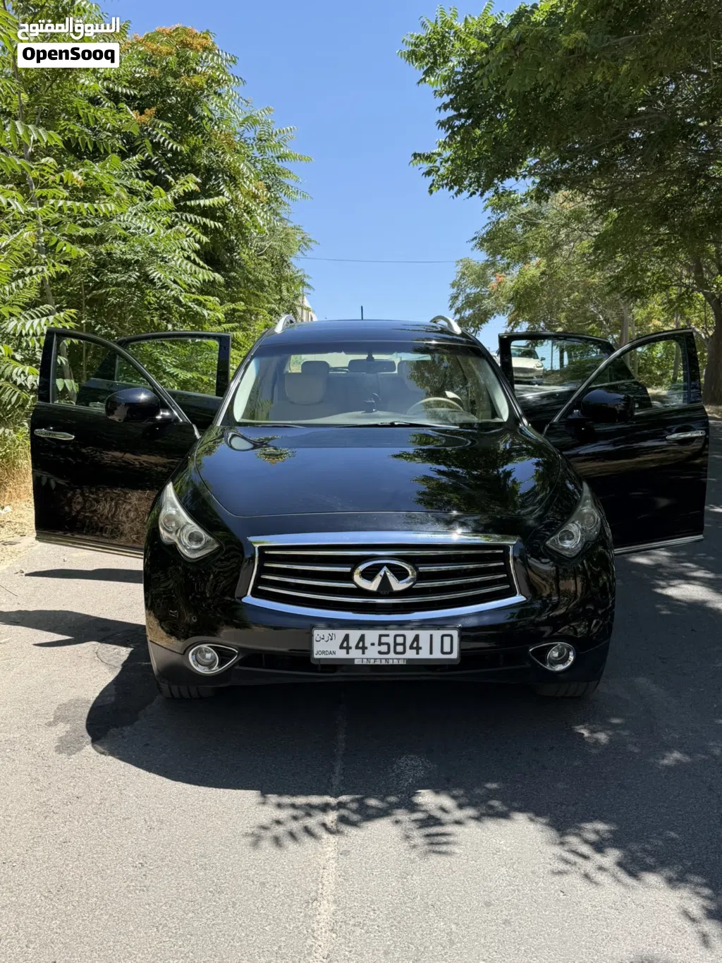 Infiniti QX70 Luxury