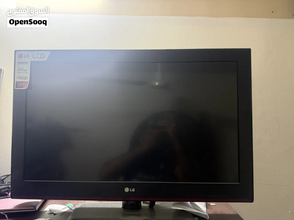 LCD AND PLASMA TV