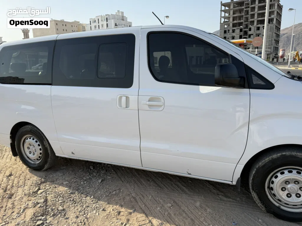 Hyundai H 100