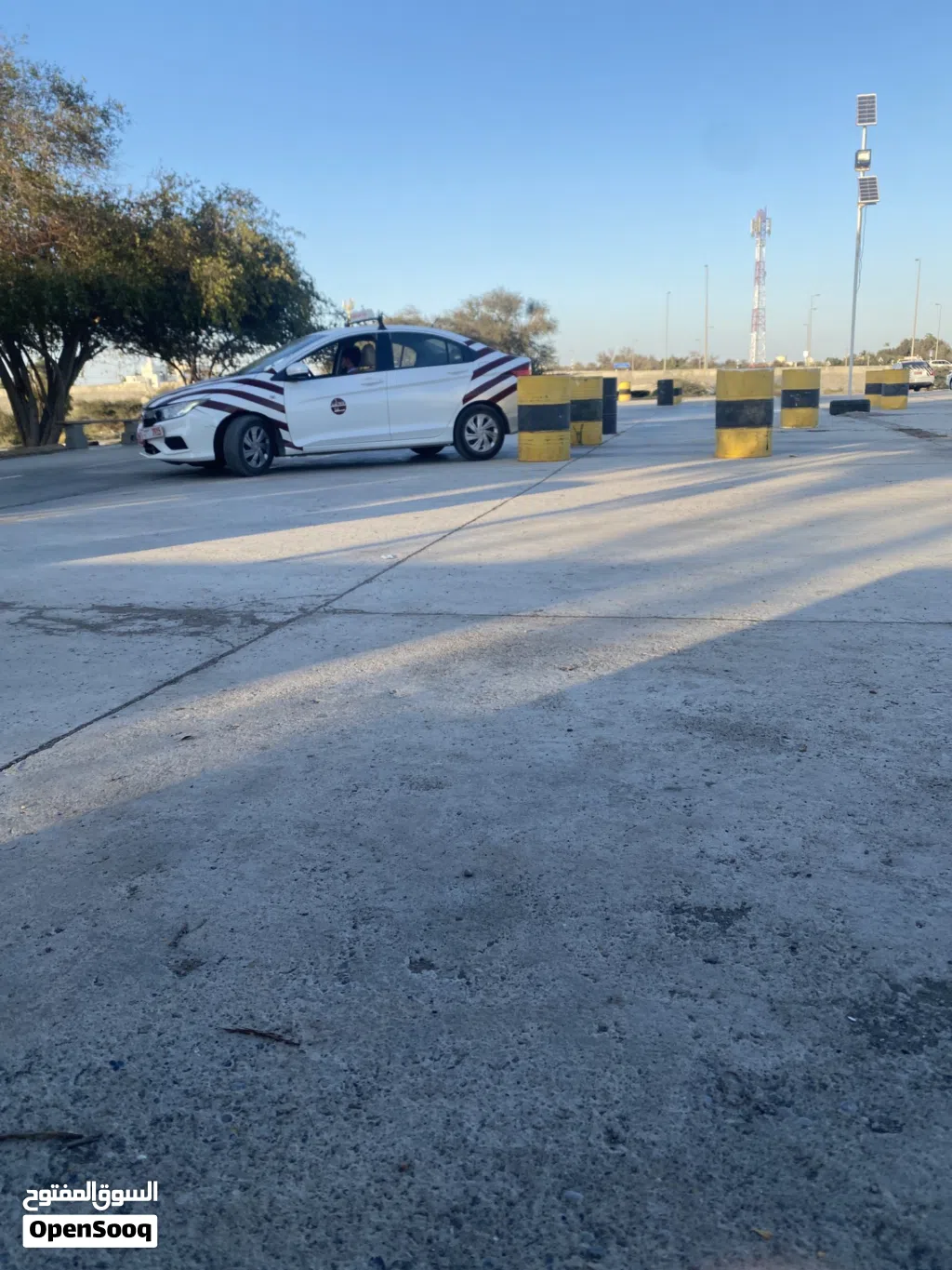 مدرب سياقة Driving instructor