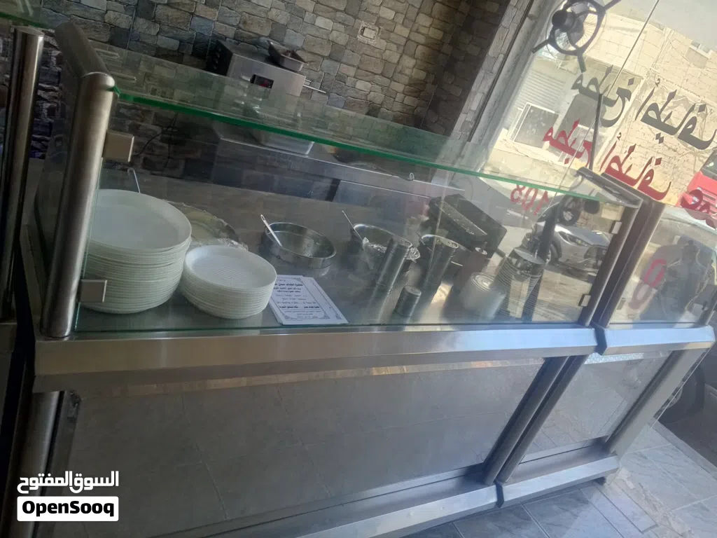 عده مطعم للبيع