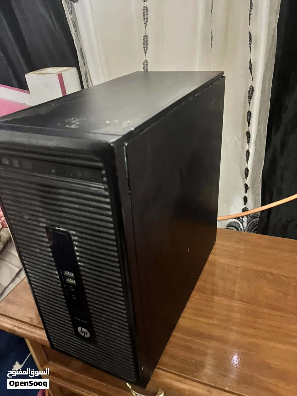 Pc جهاز كمبيوتر مع شاشة مستعمل شبه جديد للبيع