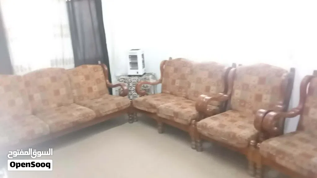 طقم كنب بحال جيد