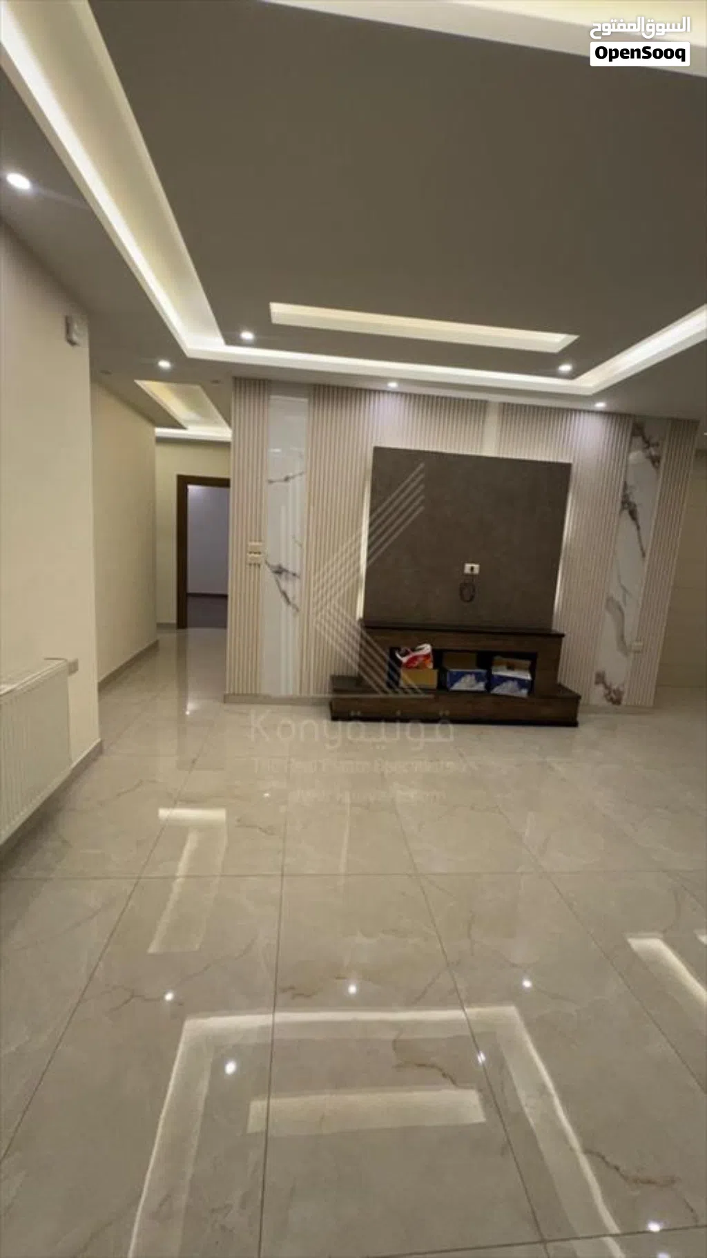 شقة فاخرة طابق ارضي للبيع على طريق المطار / الحويطي