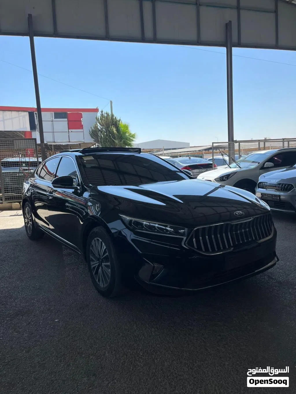 كيا كادينزا Limited