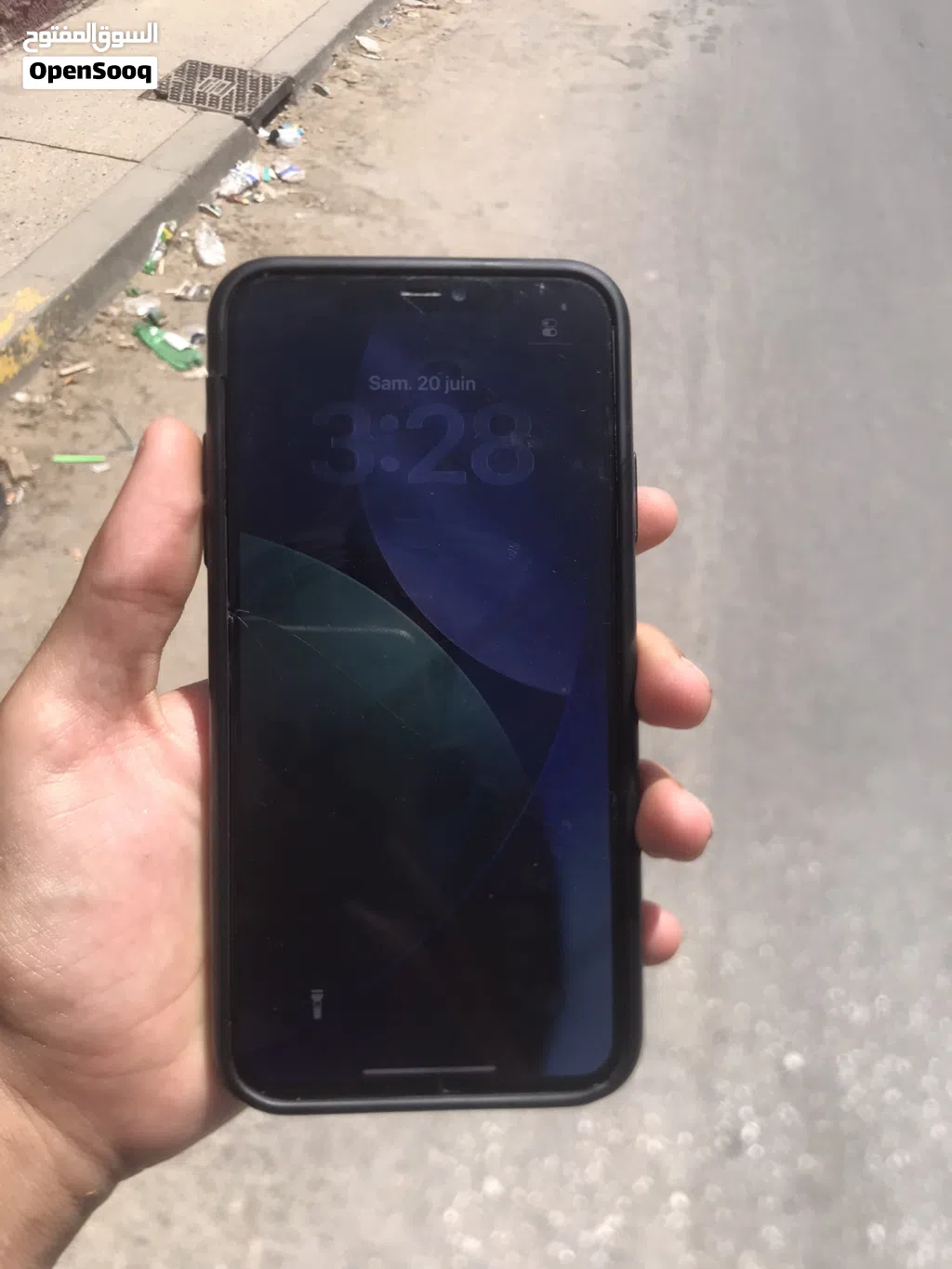 ايفون 11 برو ماكس نضيف مش مفتوح