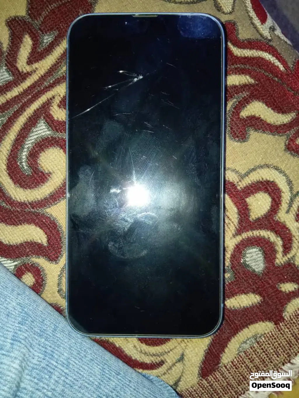 ايفون 14 بلس