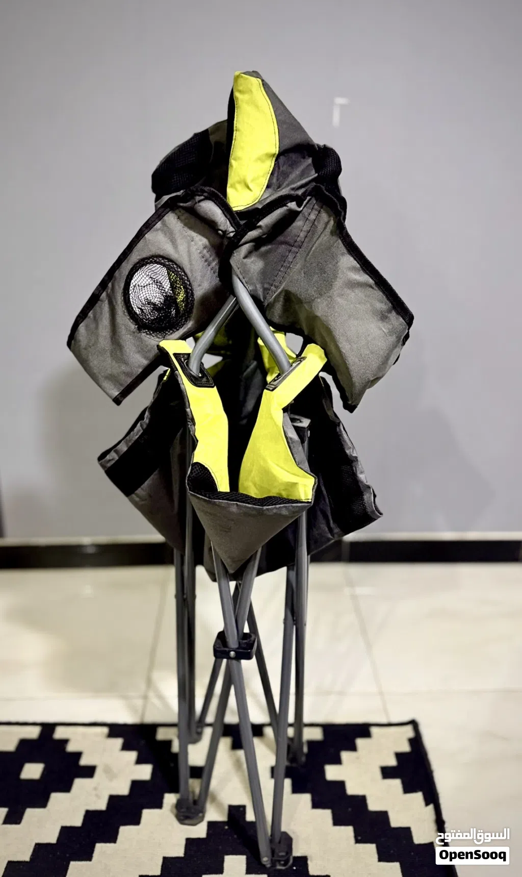Folding Outdoor / Camping Chair – Good Condition..... كرسي تخييم / شاطئ قابل للطي بحالة جيد