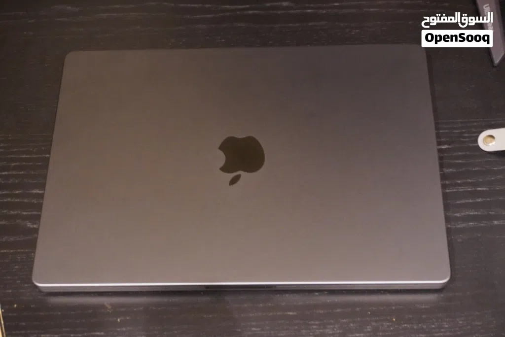 2026 Macbook Pro with M5 pro chip, 14 inch screen, 24GB memory