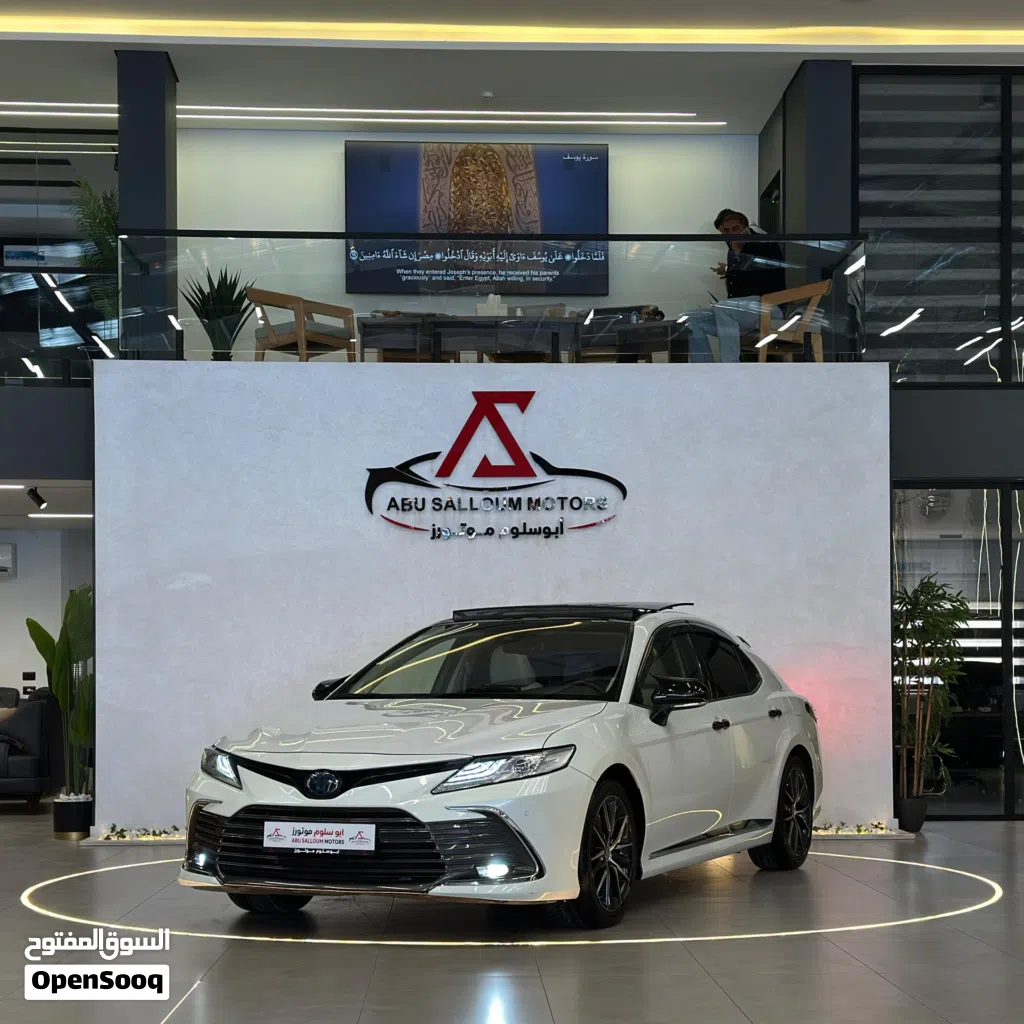 Toyota Camry GLE