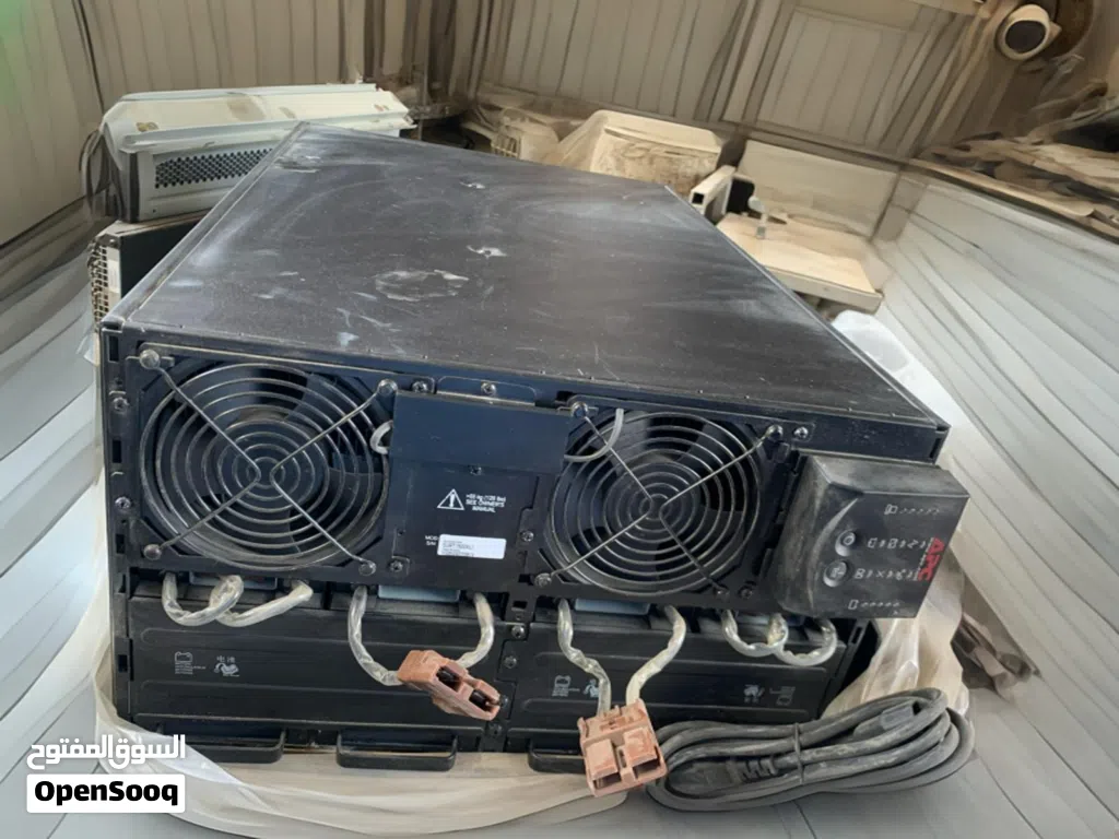 APC SURT7500XLI 7.5kVA Online UPS (Heavy Duty, Server Grade)