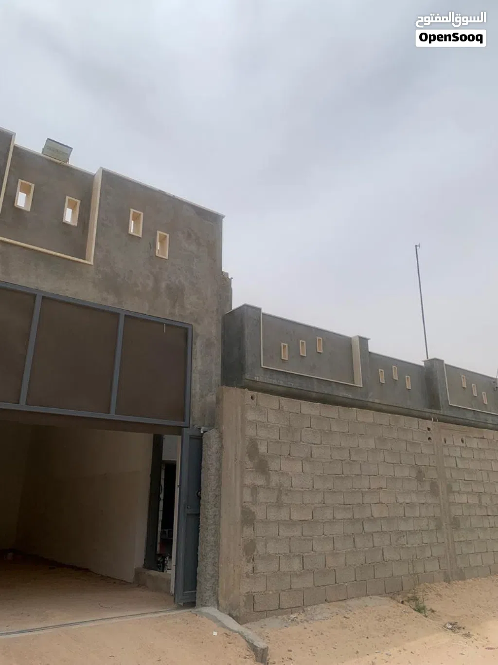 منزل ارضي للبيع بسوق الخميس جهة السوق الشعبي سابقا