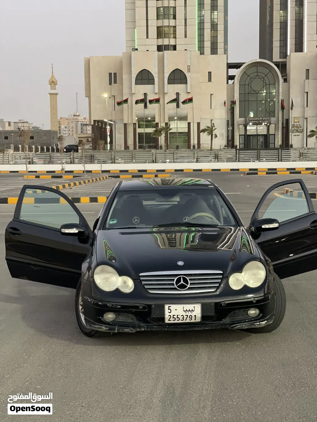 مرسيدس بنز الفئة-C C 180