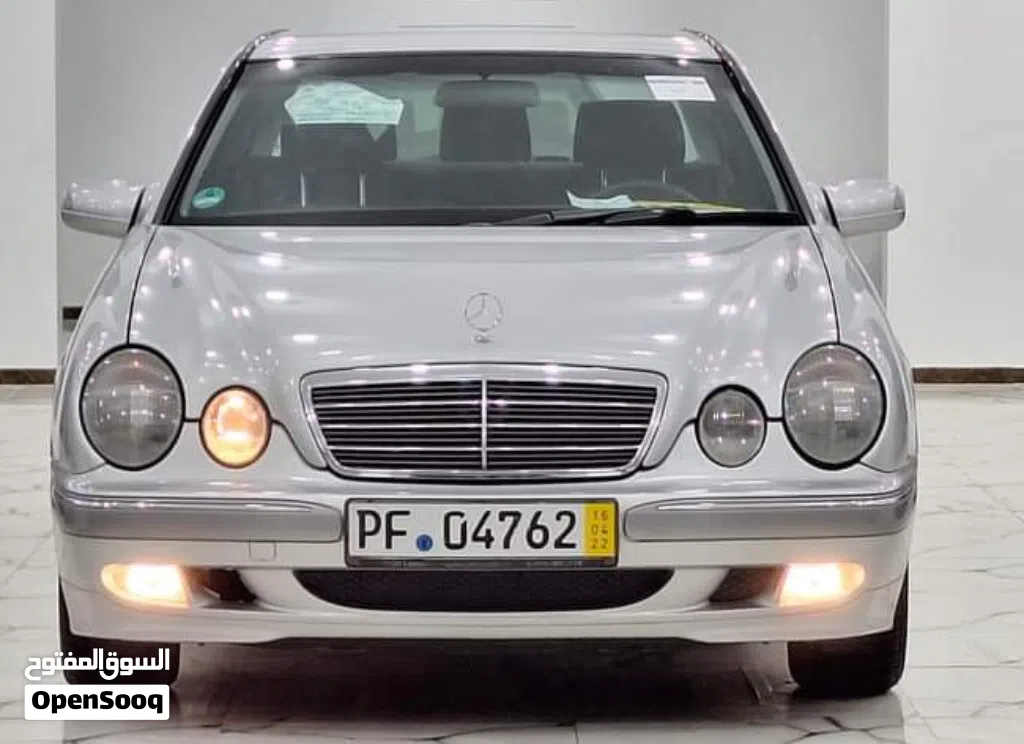 Mercedes Benz E-Class E 200