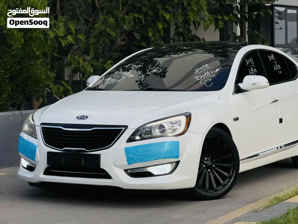 كيا كادينزا Limited