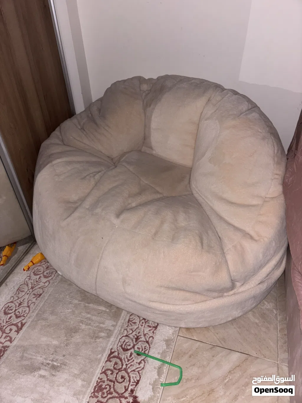 Bean bag. Ratan couches