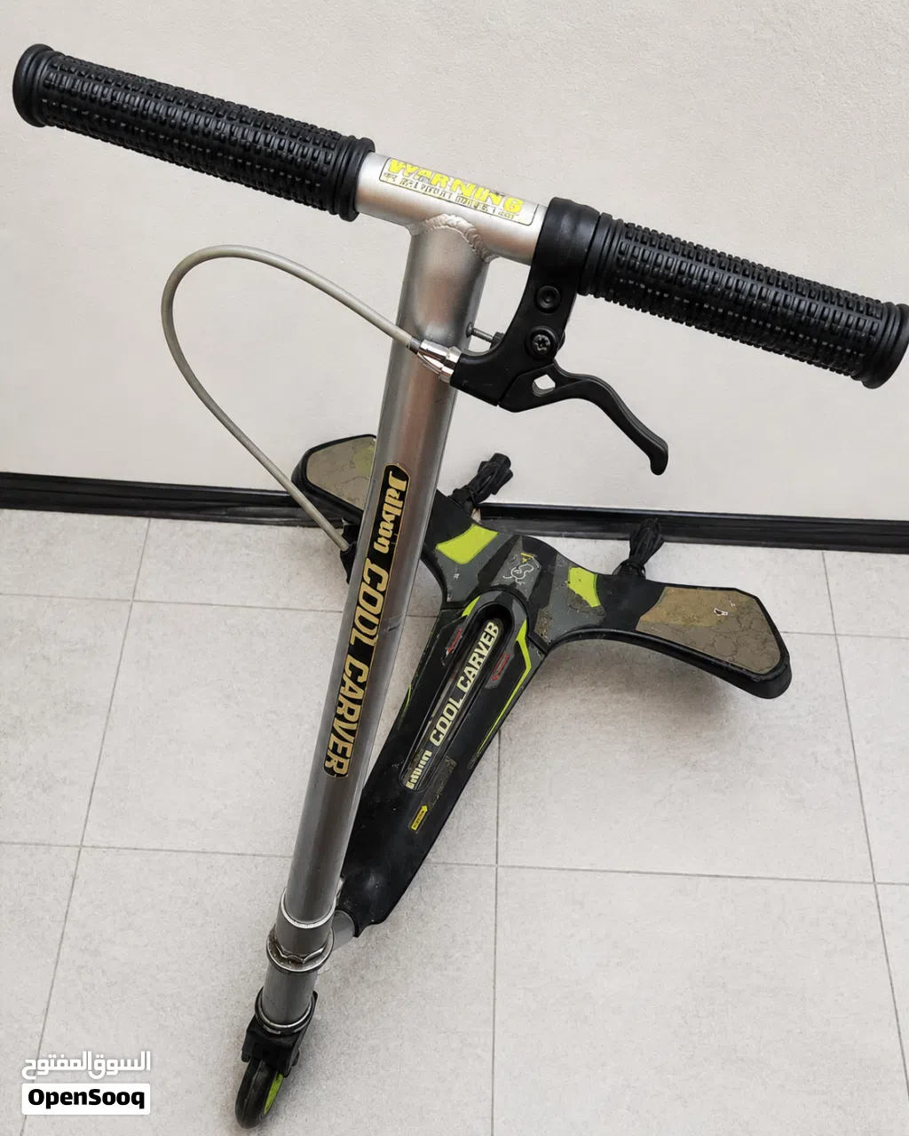 للبيع اسكوتر ماركة (JD Bug Cool Carver) For sell Scooter