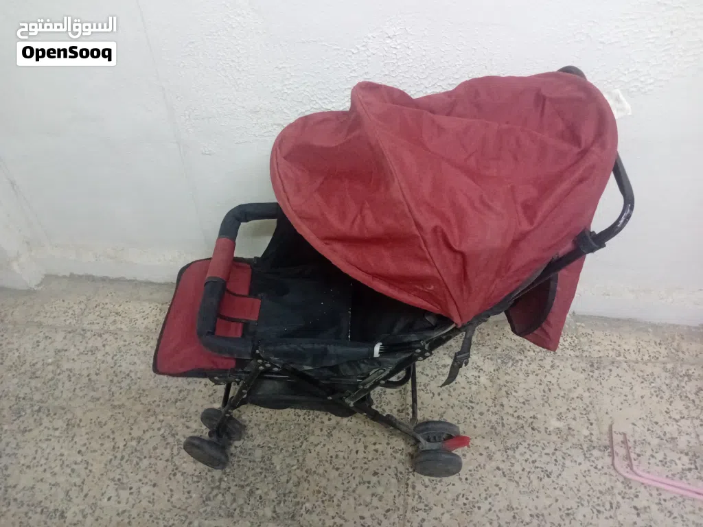 عربايه بيبي شغاله ميه بالميه بدهاش اشي غير تنضيف بس