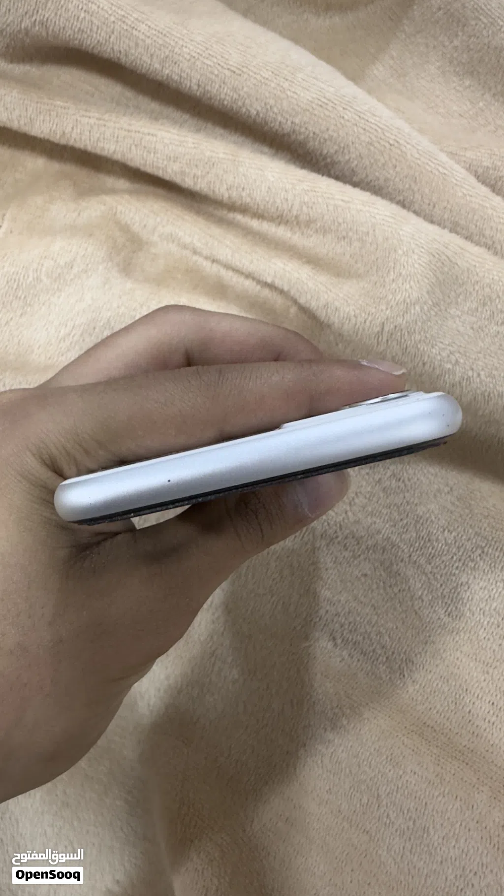 آيفون 11 عادي