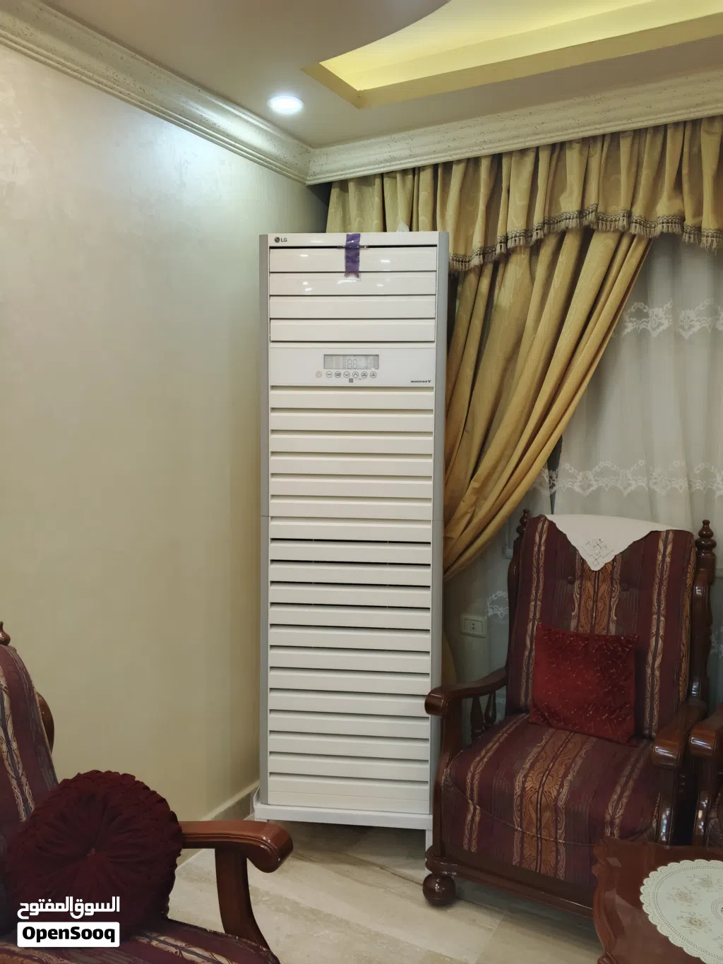 مكيف LG بحالة ممتازة للبيع