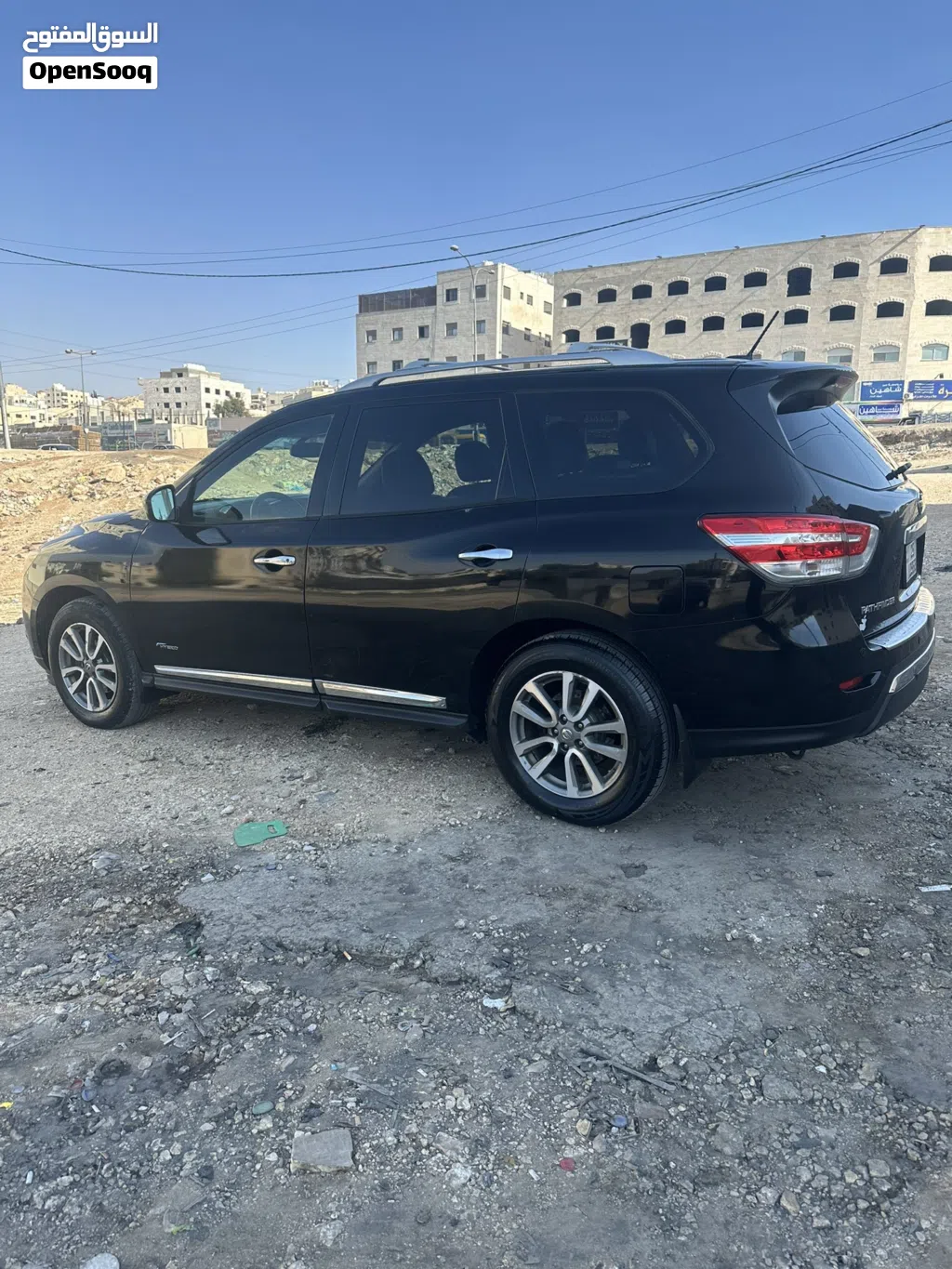 Nissan Pathfinder SV