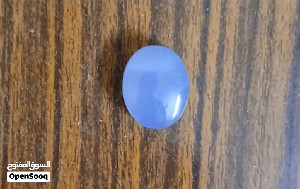 عقيق يمني طبيعي غير معالج اللون