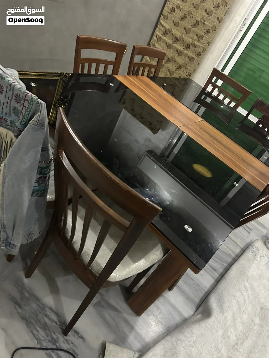 طاوله سفره وانتريه للبيع