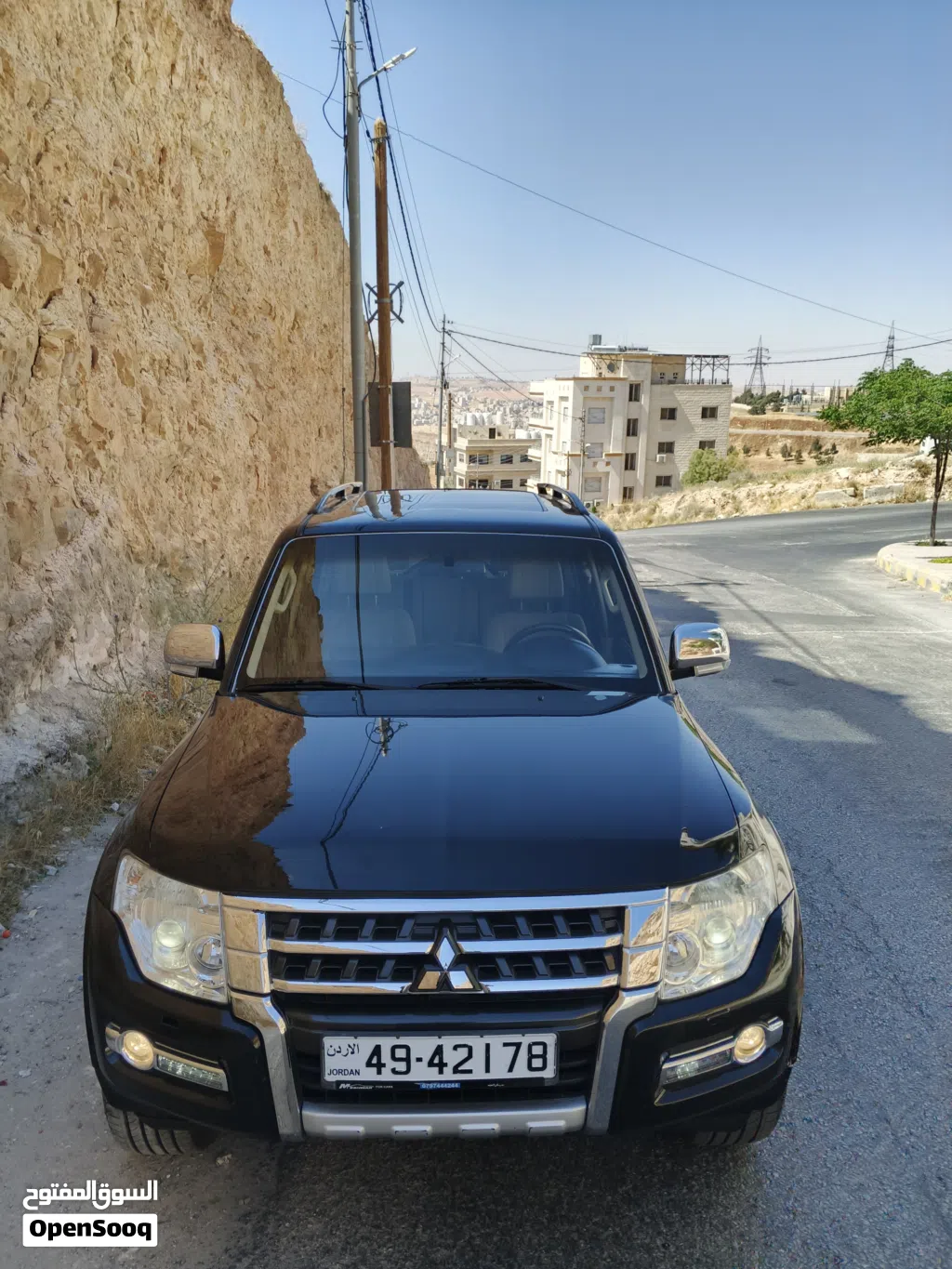 ميتسوبيشي باجيرو GLS Plus