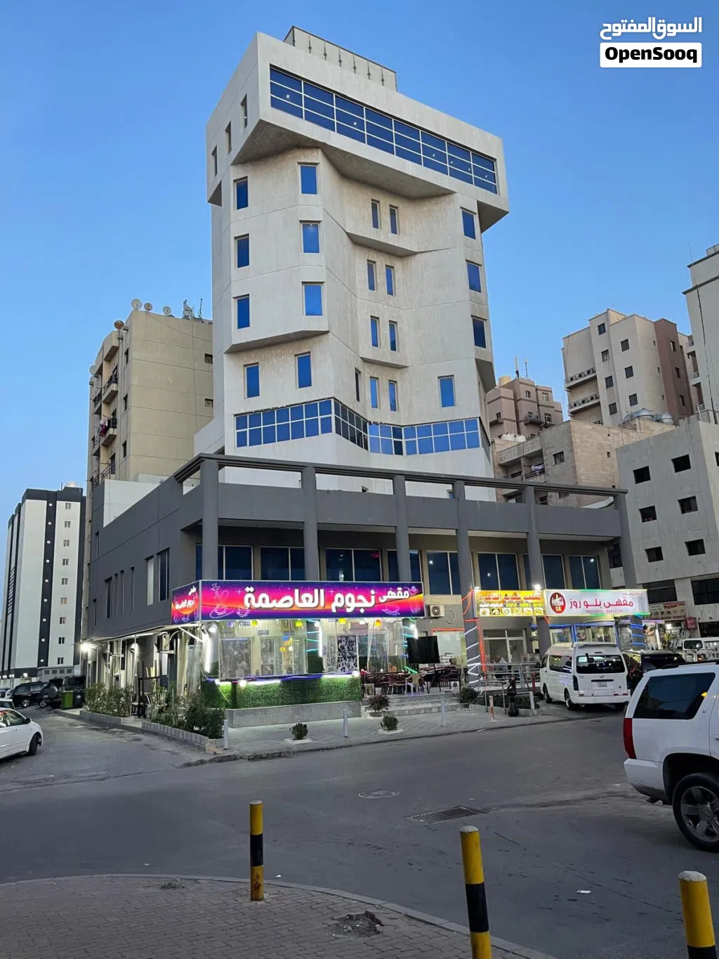 للإيجار دور تجاري ومكتب تجاري يصلح لكل الأنشطه التجارية