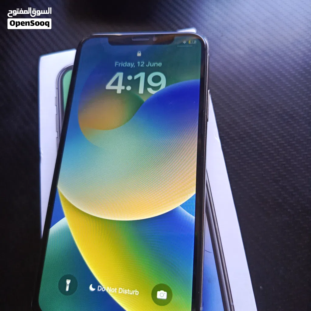 ايفون اكس X للبيع بحالة جيدة لون ابيض 64gb اقرأ الوصف