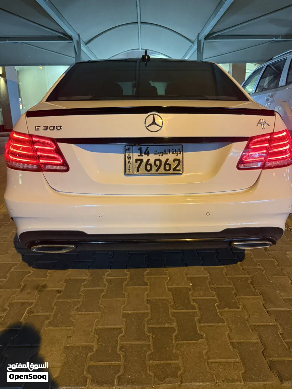 مرسيدس بنز الفئة-E E 300