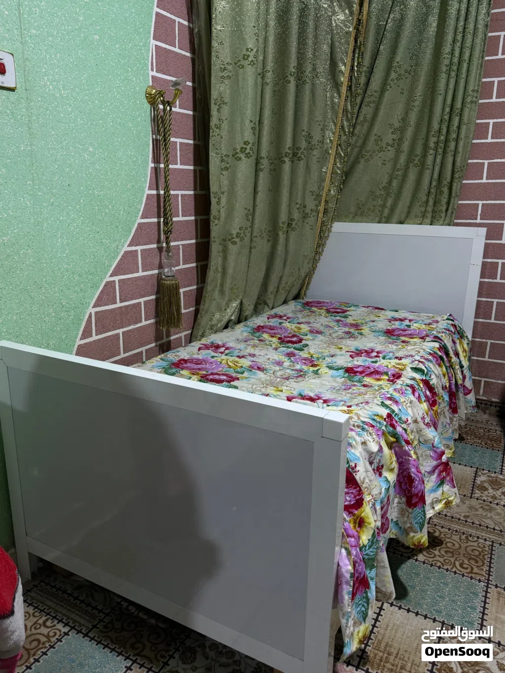 سرير نفر ركم قوي جداً نجارة يتوفر اثنين