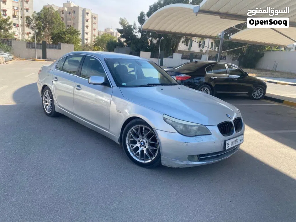 بي ام دبليو الفئة 5 528