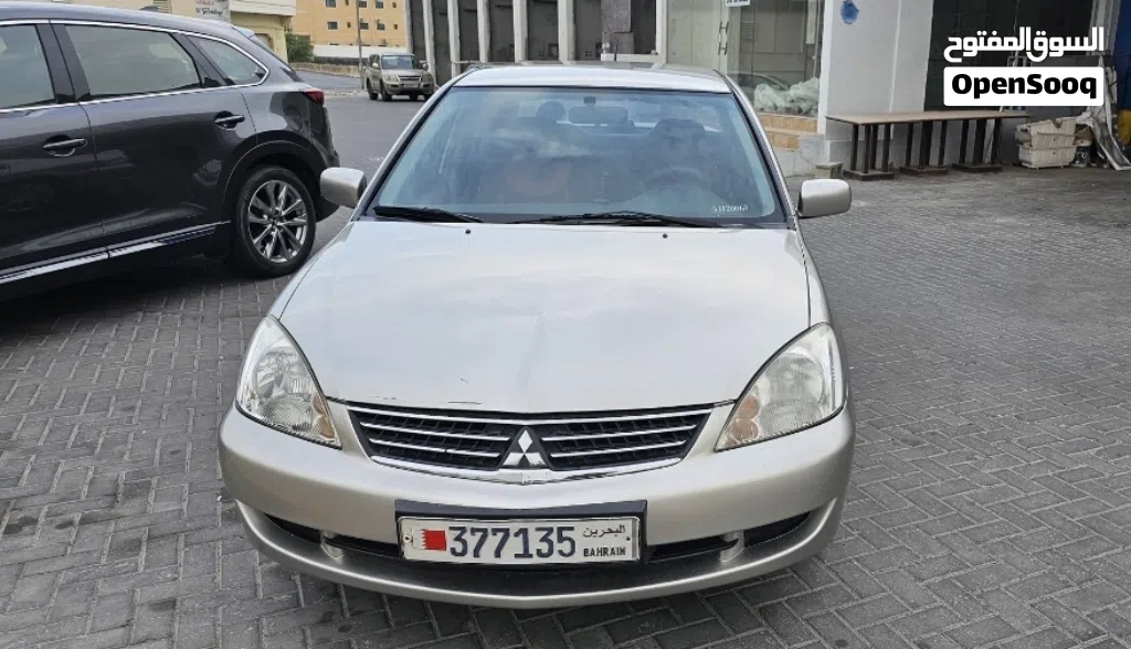 Mitsubishi Lancer GLS