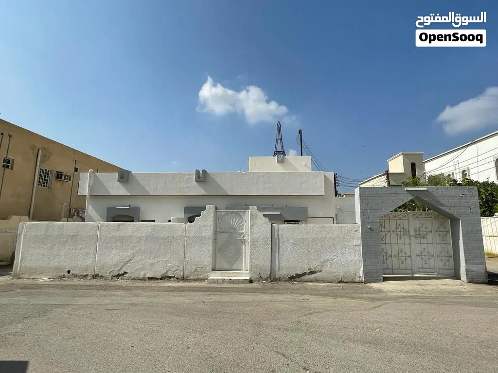 منزل متكامل لايجار في فرق نزوى