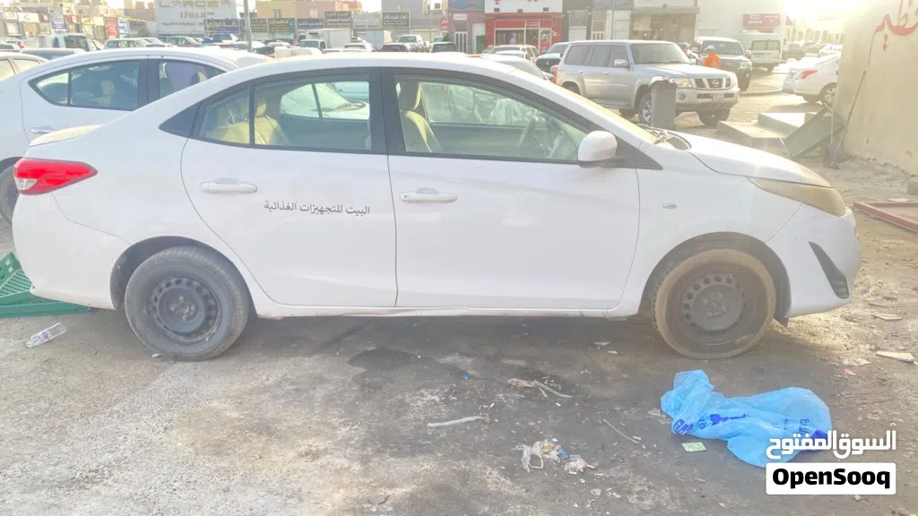 Toyota Yaris Basic