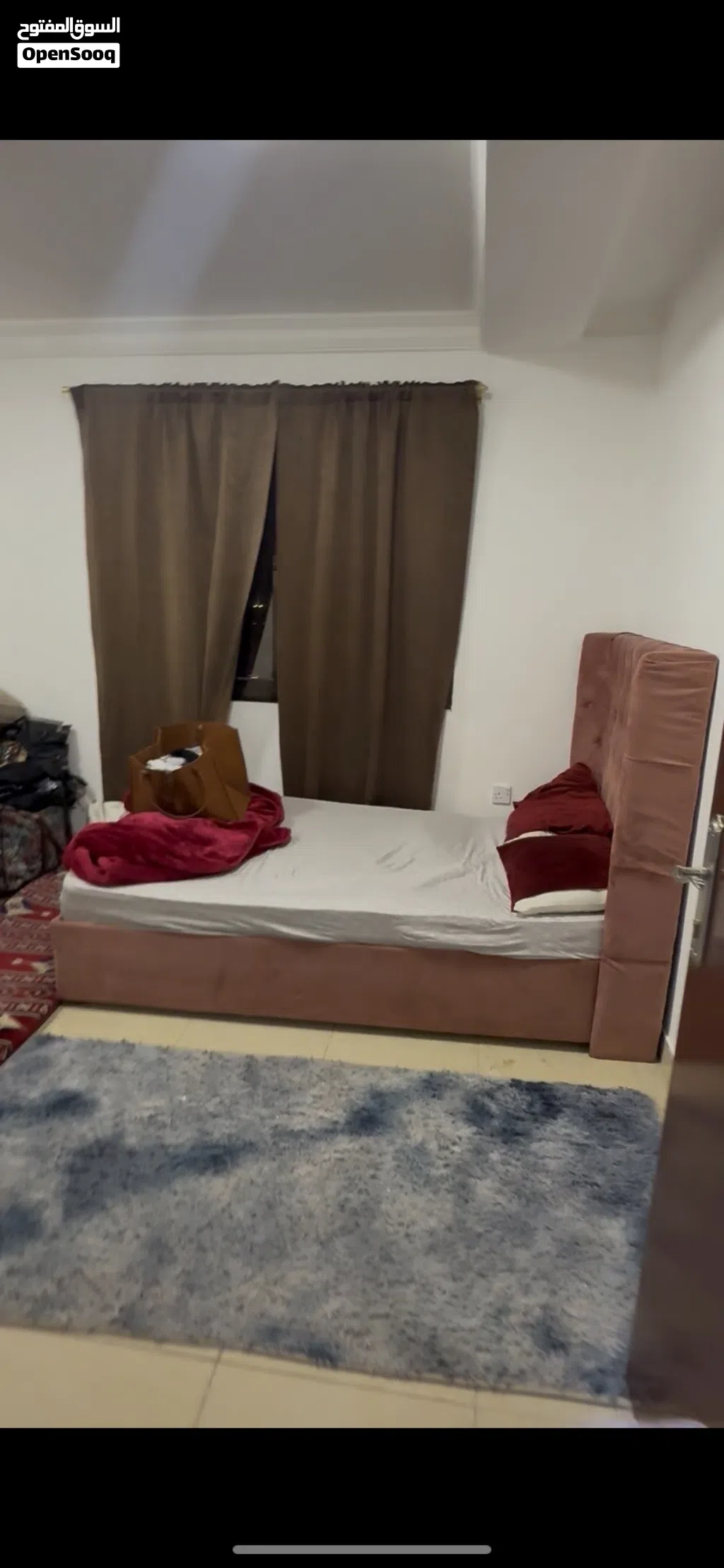 سرير مع مرتبه و دولاب جرار