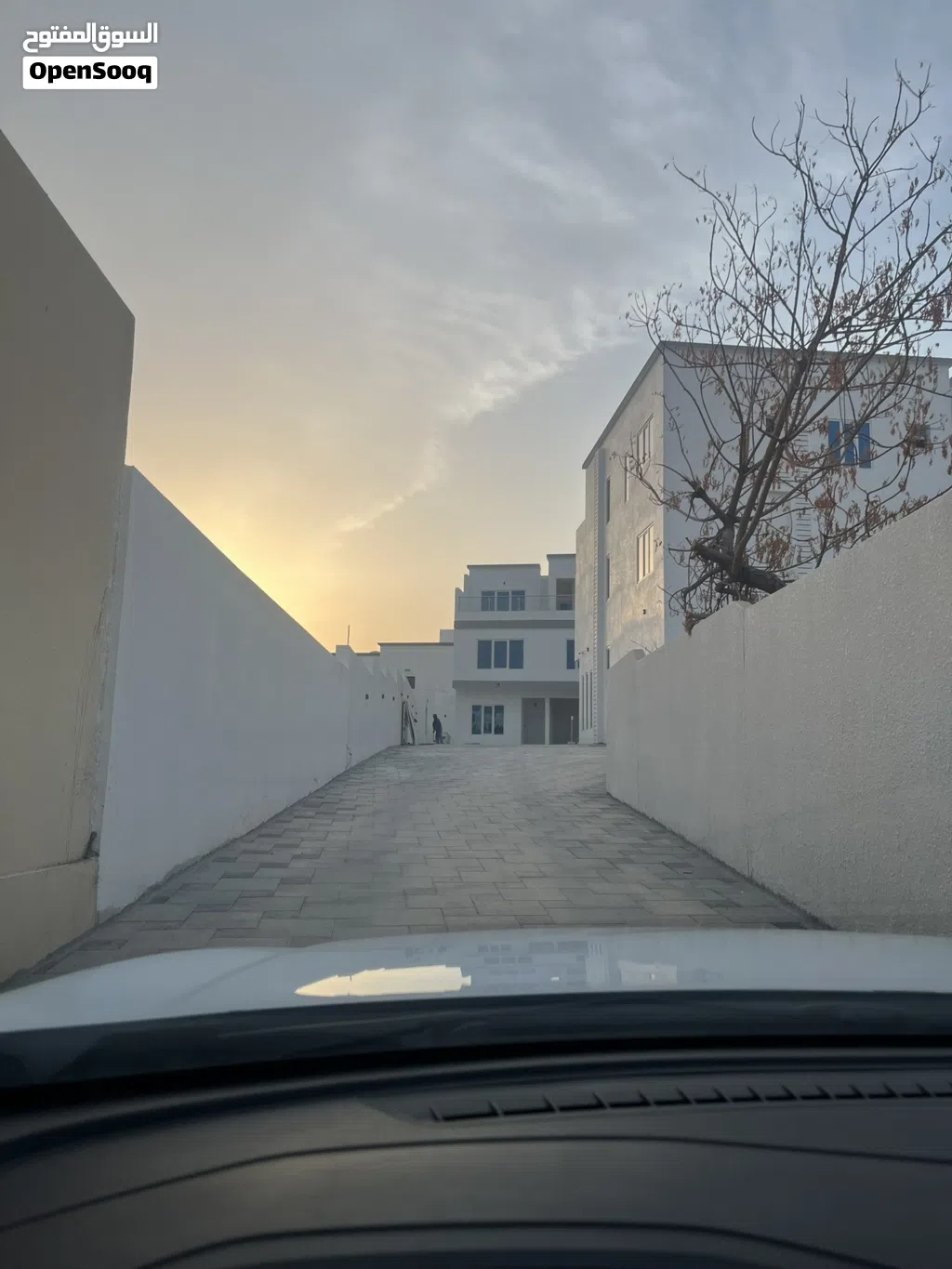 Brand new villas for rent in Madinat sultan Qaboos