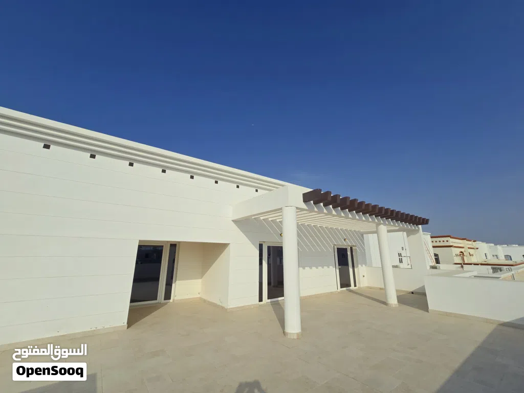 شقه للايجار الموالح الشماليه قريب الموج/Apartment for rent in Al Mawaleh North Near Al Mouj