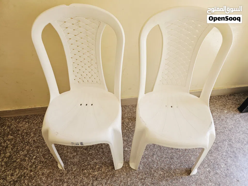 2 Plastic Chairs