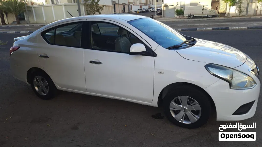 Nissan Sunny Standard