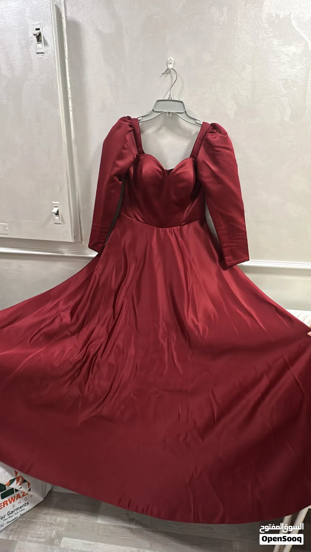 فساتين سهره ، بحاله ممتازه جدا ملبوس مره واحده فقط