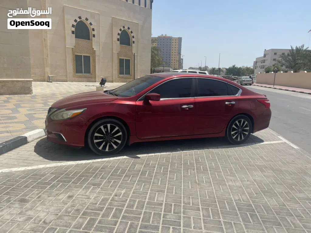 نيسان التيما SV