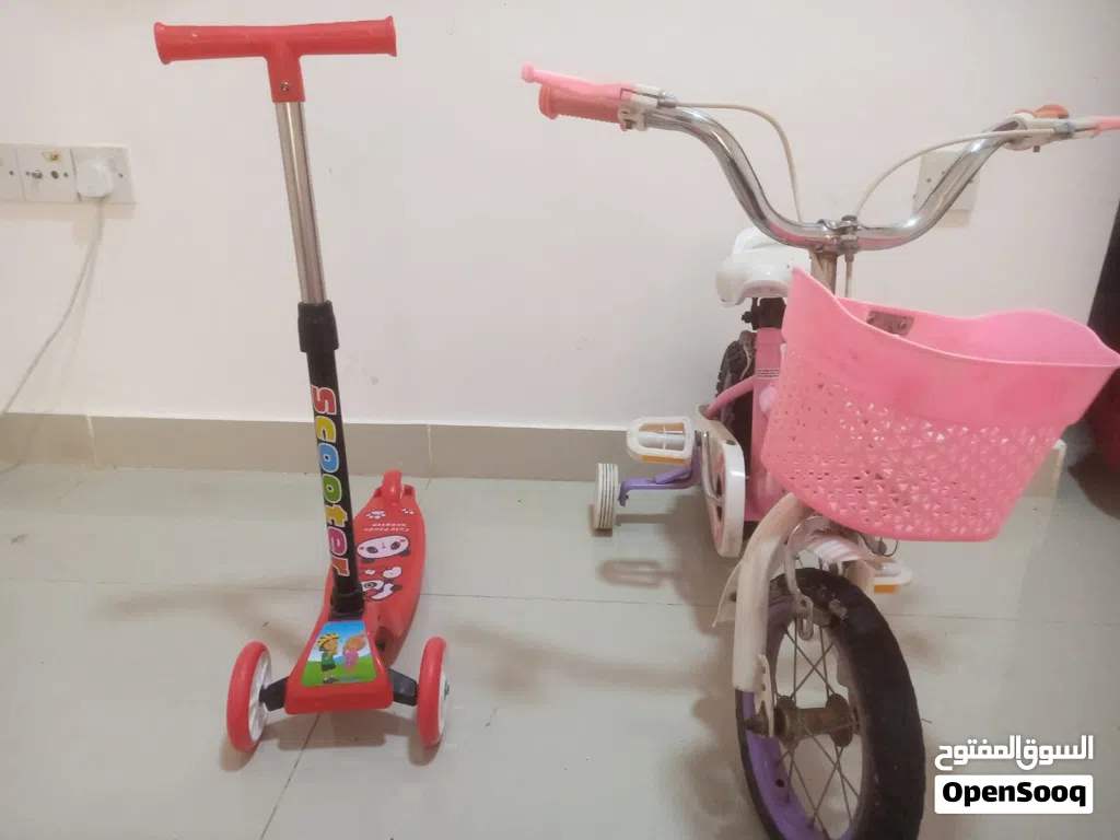 Girls cycle with free scooter