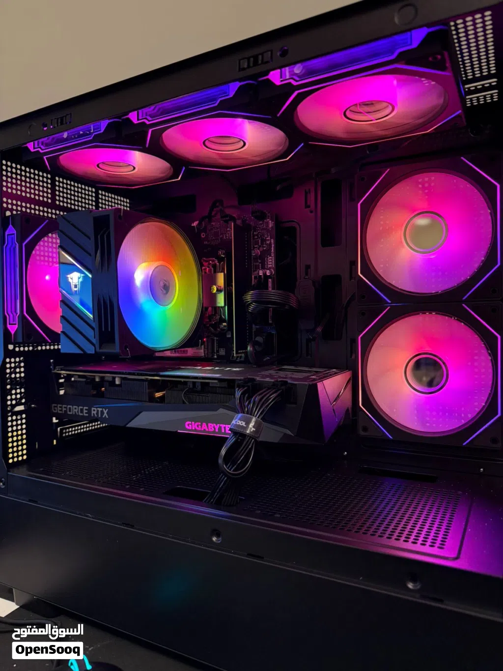Gaming pc very good price and with warranty and all boxes