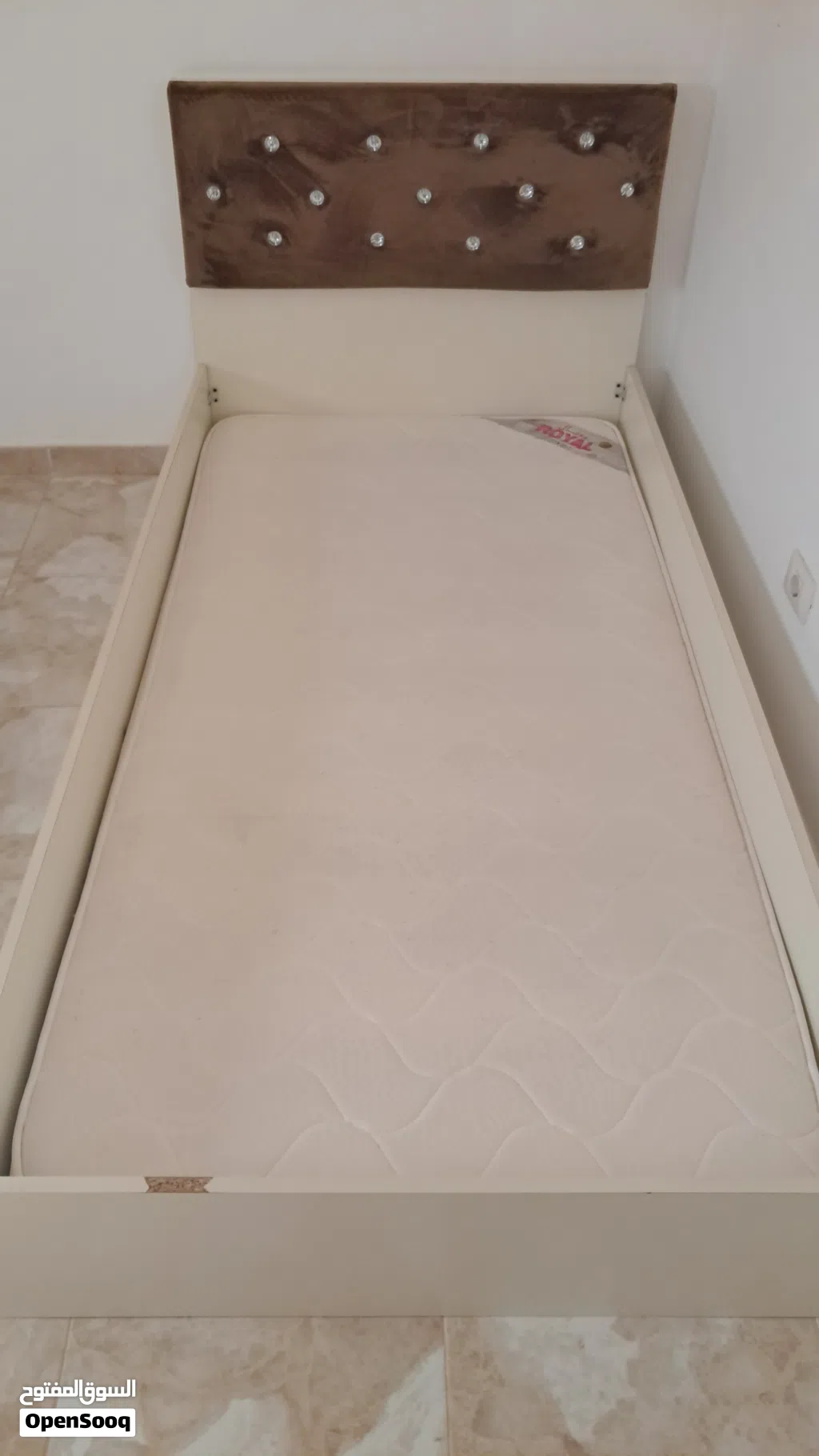 مرتبه فراش فردية للبيع